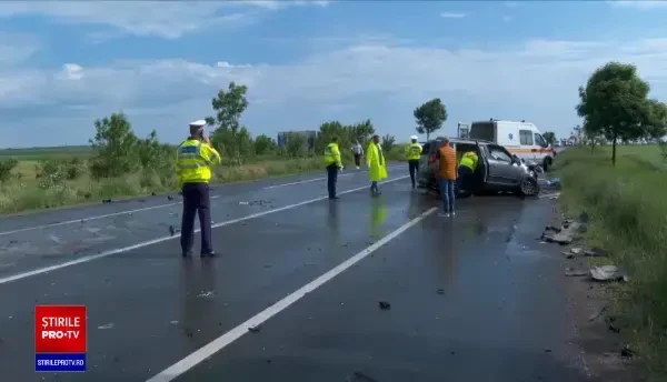 Accident cumplit în Buzău. Patru mașini implicate, o persoană decedată, iar alte cinci în stare gravă