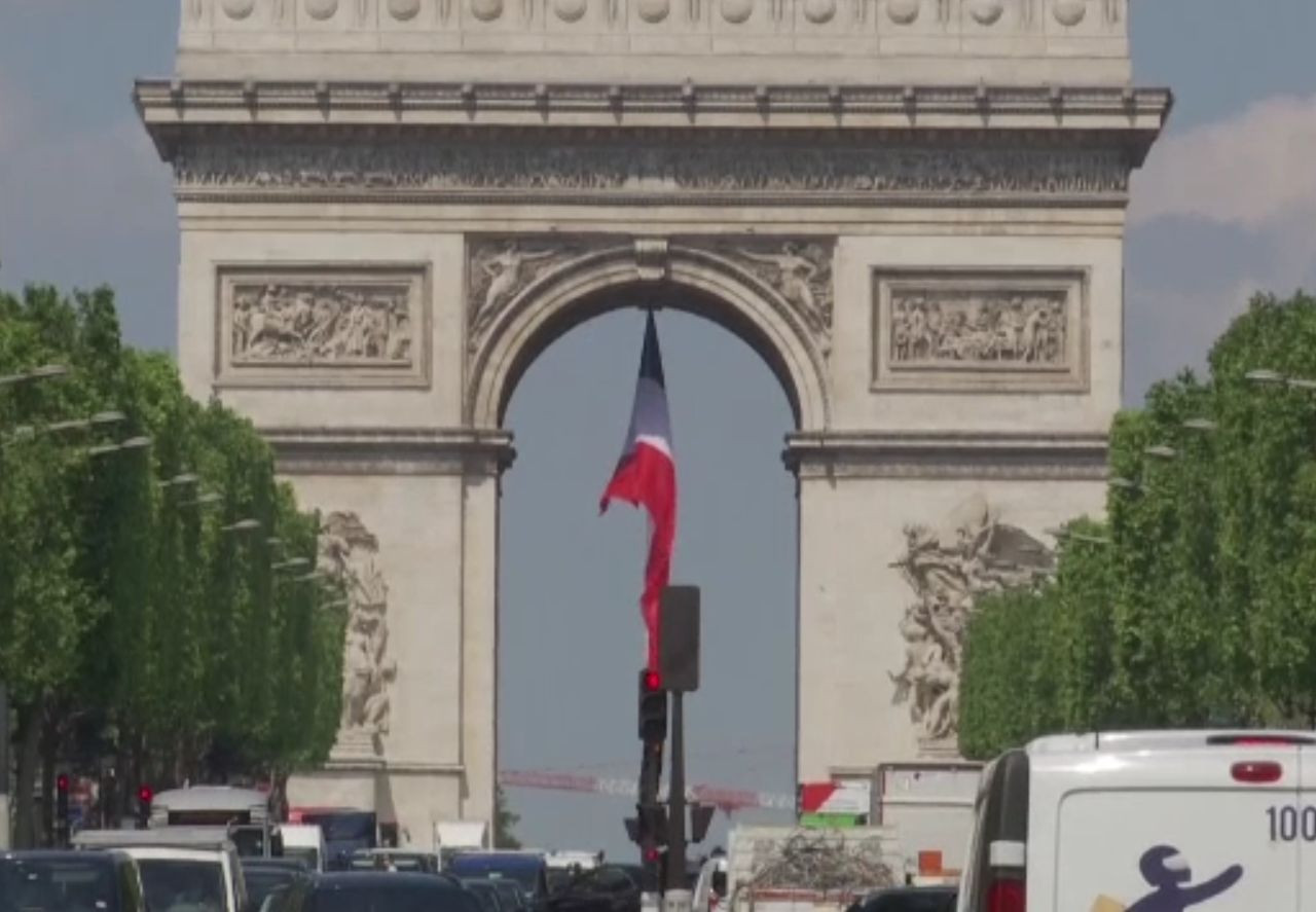 Turiștii vaccinați, primiți cu brațele deschise în Franța. Relaxare și în Spania