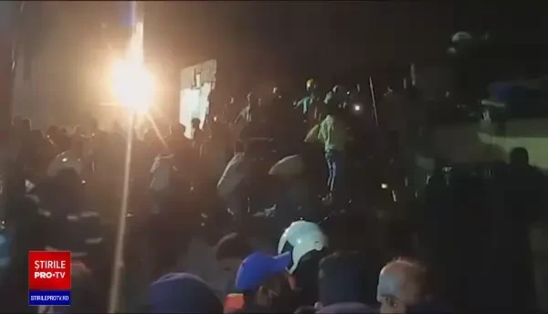 Tragedie în India. Cel puțin 11 morţi în urma prăbuşirii unei clădiri în oraşul Mumbai