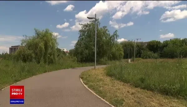 S-a ales praful de o investiție de 20 milioane €. Cum a ajuns parcul de pe malul lacului Floreasca să arate ca o ruină