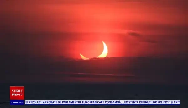 Prima eclipsă de soare din 2021 s-a văzut și în România. Imagini spectaculoase