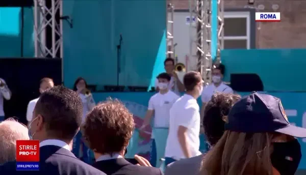 Reîntoarcerea la normalitate începe cu EURO 2020. Suporterii turci din Italia nu l-au uitat pe Hagi