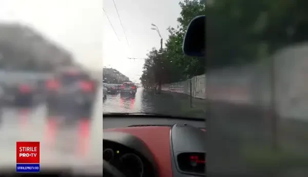 Inundații provocate de furtună în București