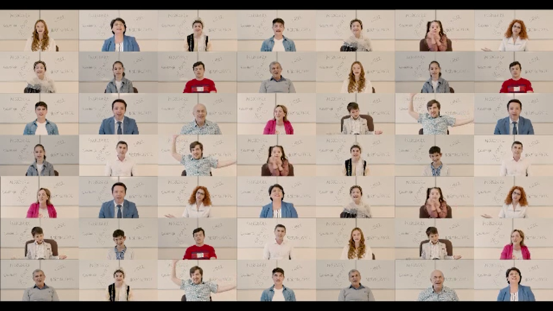 Copii de grădiniţă, elevi, profesori şi medici din Argeş au filmat un videoclip al imnului de vaccinare