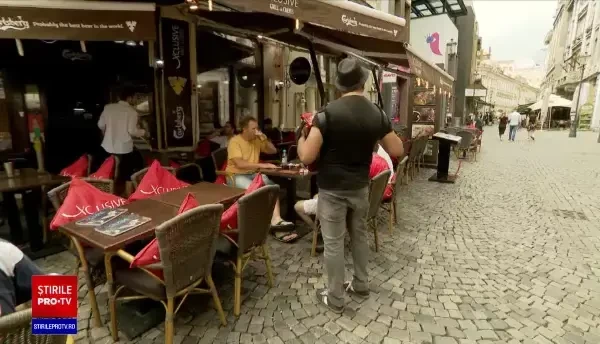 Centrul Vechi al Capitalei, animat de suporterii Austriei și ai Macedoniei de Nord