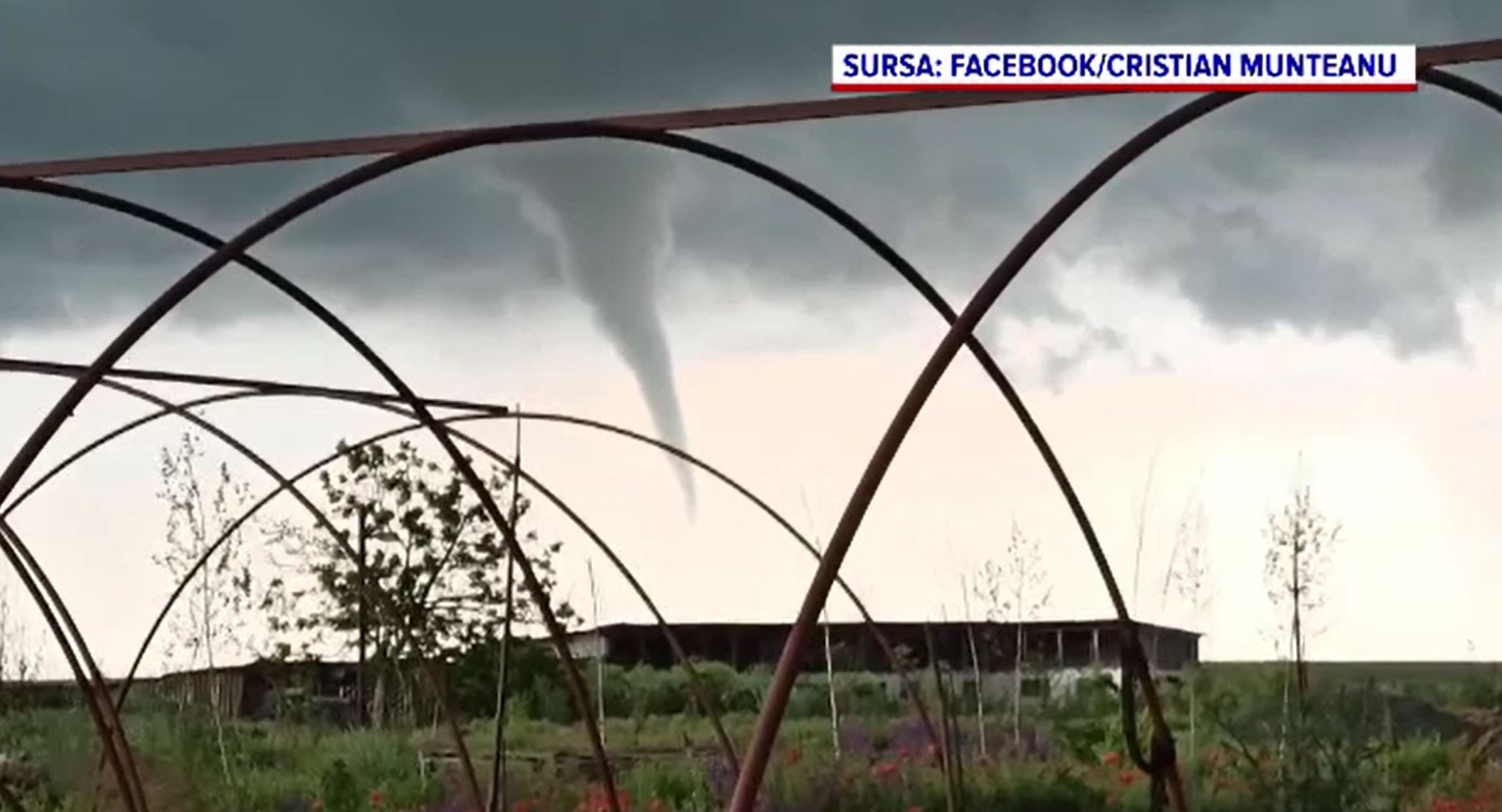 Fenomene meteo extreme în Constanța. Localnicii au filmat o tornadă