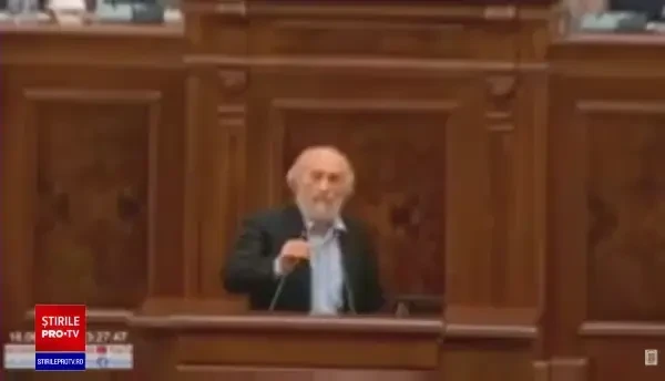 Un senator AUR a provocat râsete în plen: ”Când sinapsele sexuale se dezvoltă, creierul nu mai este apt pentru studiu”