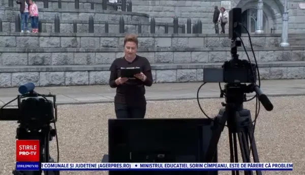 Oră de istorie inedită, cu ajutorul unei drone. Elevii au putut vedea live Mausoleul de la Mărășești