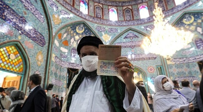 Amnesty cere anchetarea noului preşedinte iranian pentru "crime împotriva umanităţii"