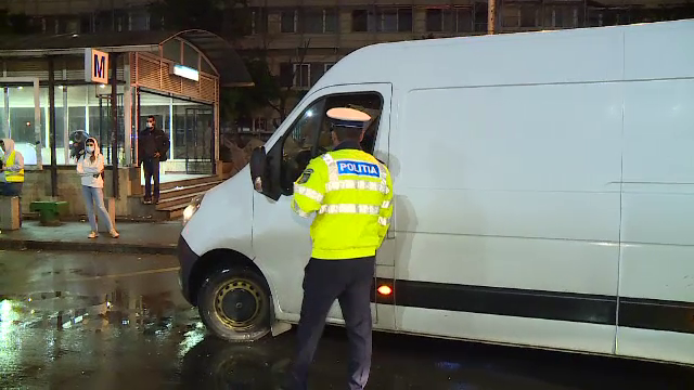 Razie amplă în București. Zece șoferi au rămas fără permis și un tânăr a fost prins drogat la volan