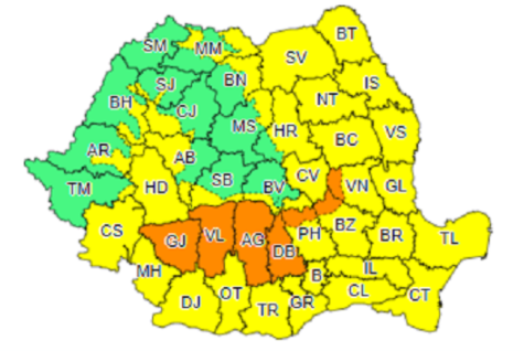Averse şi descărcări electrice în cea mai mare parte a ţării. Cod portocaliu în 7 județe