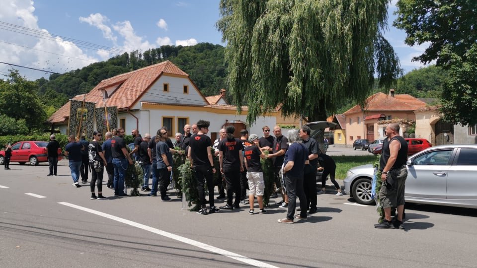 Costi, Ura de Dupa Usa
