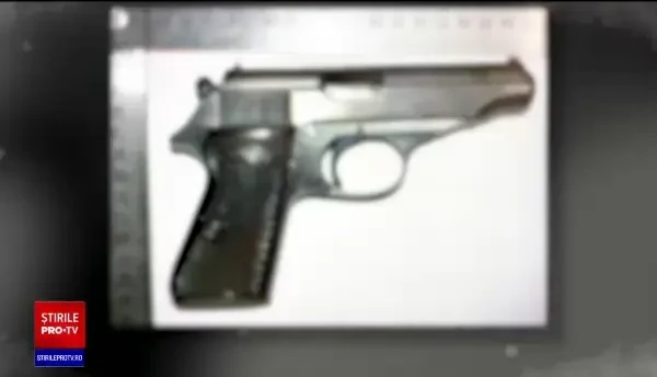 Un bărbat a fost arestat preventiv, după ce şi-a uitat pistolul în cabina de probă a unui magazin din Capitală