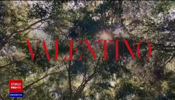 (P) Lady Gaga, ambasadoarea noului parfum Voce Viva by Valentino