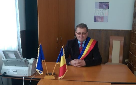 Un candidat condamnat pentru pornografie infantilă, ales primar într-o comună din Prahova