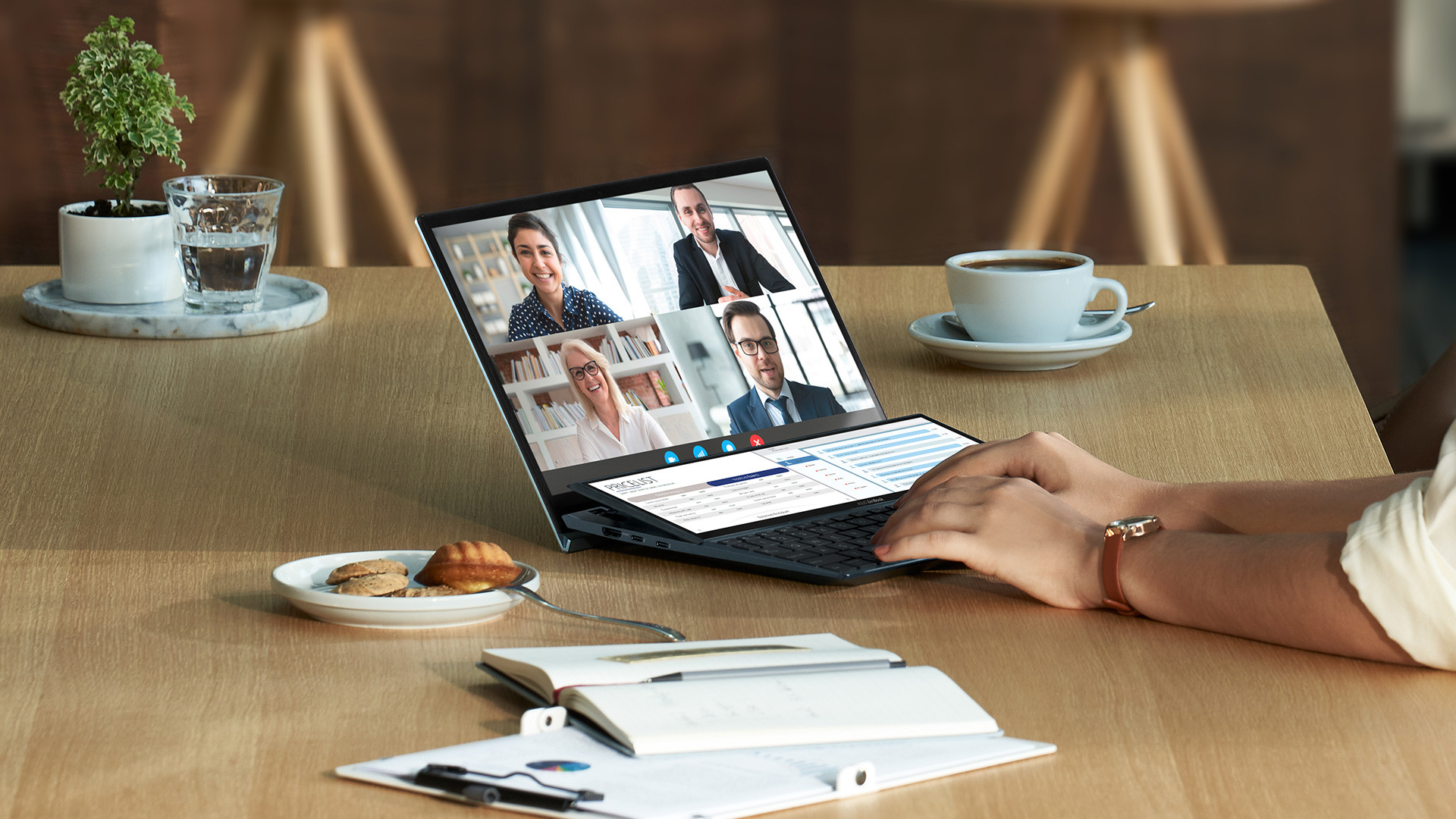 (P) Viața ca un concurs &icirc;n care poți oric&acirc;nd suna un prieten: ZenBook