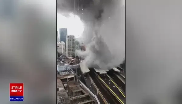 Incendiu de proporţii în apropierea unei staţii de metrou în centrul Londrei