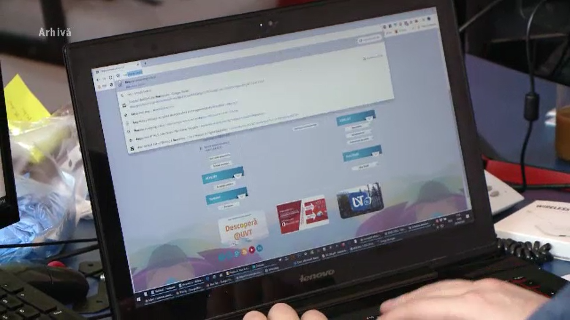 Parlamentarii vor să introducă la nivel național catalogul online