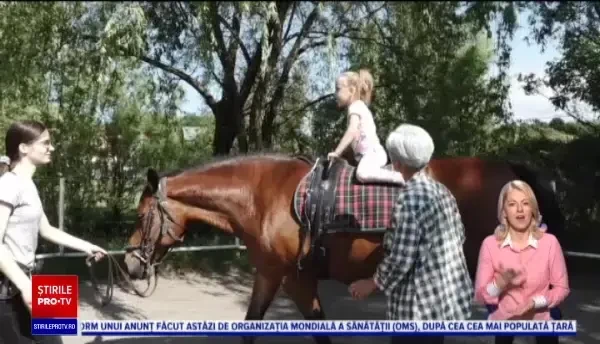 Cum funcționează terapia cu cai în cazul copiilor cu dizabilităţi