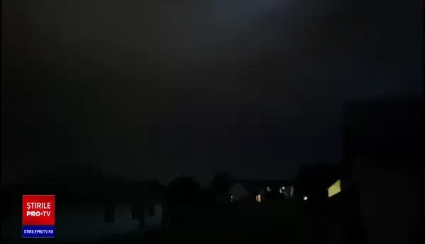 Cod roşu în Neamţ. Gospodării și drumuri au fost inundate. Mai multe persoane, evacuate