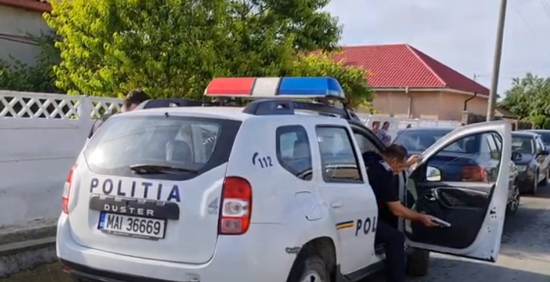 Un bărbat mascat a intrat într-o locuință din Constanța și a violat o tânără. Ce i-a făcut tatălui ei este și mai șocant