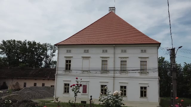 Transilvania se mândrește cu cele mai frumoase castele ale României. Povestea inedită a Castelului Rhedey din Mureș