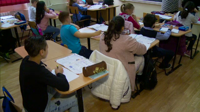 Politicienii vor să rescrie sistemul de educaţie din România. În ce constă proiectul "România educată"