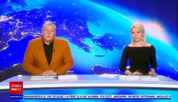 Dubă cu 13 deținuți, lovită de un tramvai, la Timișoara. Mașina penitenciarului circula pe contrasens