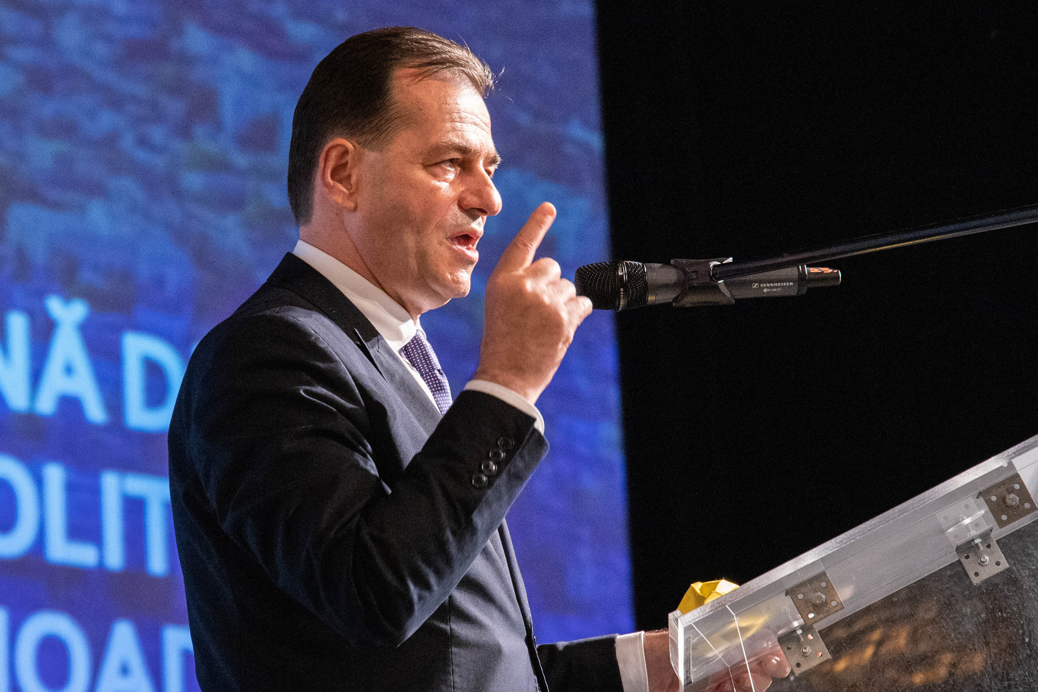 Ludovic Orban, declarații despre episodul în care a fost îmbrâncit: „Nu e corect”