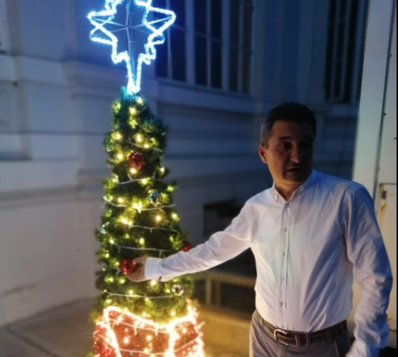 Primarul din Arad cumpără brad de Crăciun: ”Nu, n-a venit Crăciunul, dar ne pregătim”