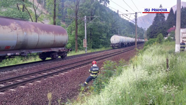 Un incendiu a izbucnit la un vagon cisternă. Traficul feroviar a fost blocat între Azuga și Bușteni