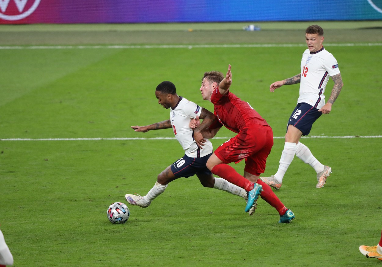 EURO 2020: Federaţia engleză, amendată de UEFA cu 30.000 de euro pentru incidentele de la semifinala cu Danemarca