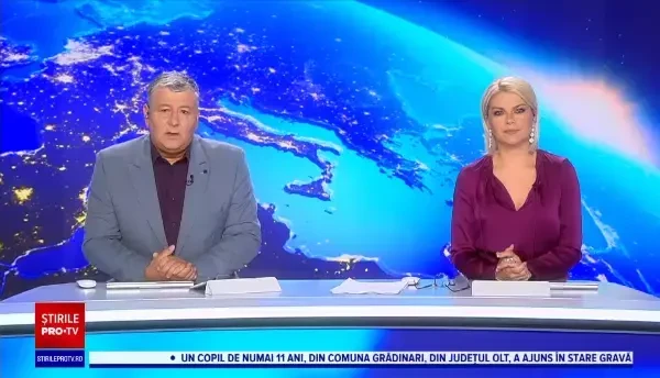 Motocicletă spulberată de o mașină, pe o stradă din centrul orașului Tulcea