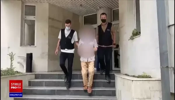 Chirurg reținut pentru mită. Se ruga să nu fie prins: "Doamne, fereşte-mă de boală, fereşte-mă de procurori"