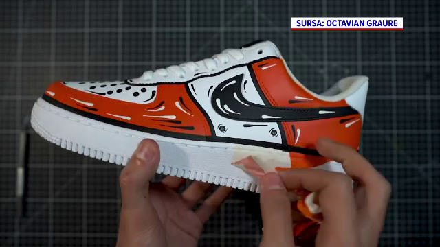 Tenișii pictați, ultima modă în rândul adolescenților. O pereche poate costa și 1.000 de euro
