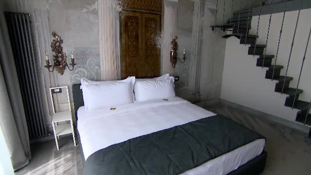 Cei care vor o experiență deosebită la mare se pot caza în vilele istorice. O noapte de cazare costă 150 euro