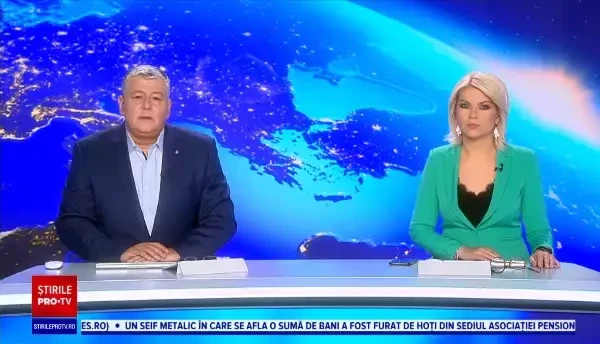 O rulotă amplasată într-o curte interioară a luat foc, în Timișoara