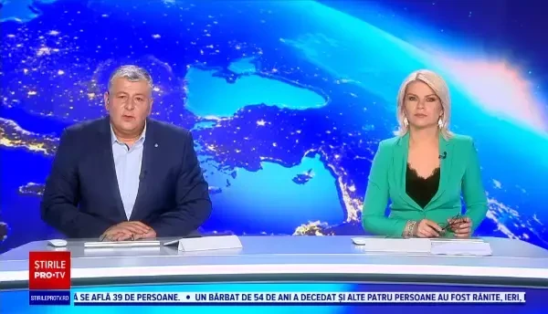 Incendiu de proporții în județul Bihor. Două hale de 2.000 de metri pătrați au fost cuprinse de flăcări