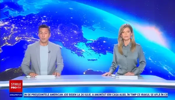 Un incendiu puternic a izbucnit într-un apartament situat la ultimul etaj al unui bloc din Capitală. FOTO