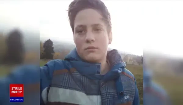 Copilul erou care s-a aruncat în flăcări să-și salveze bunicii, care au sfârșit arși de vii. Adrian a impresionat toată țara