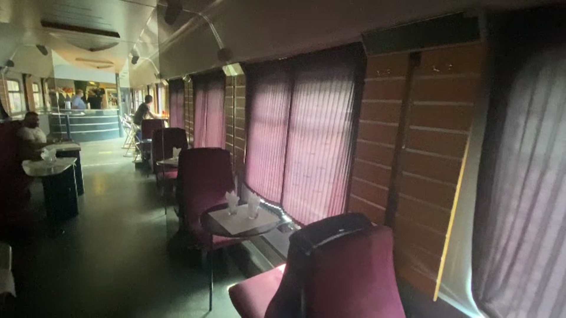 CFR Călători are doar 7 curse cu vagoane restaurant. Cum explică compania situația