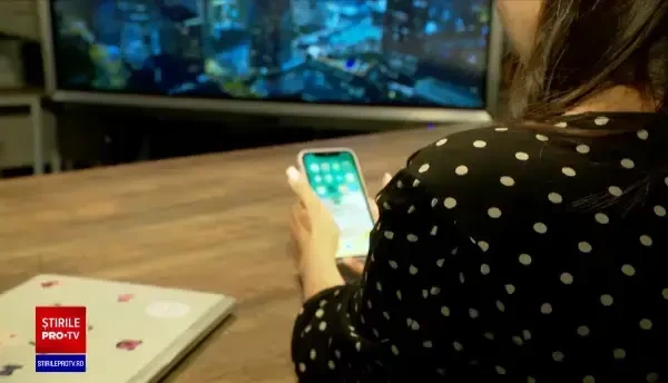 "Seamănă cu tine" sau "apari în acest videoclip". Mesajele capcană de pe Facebook