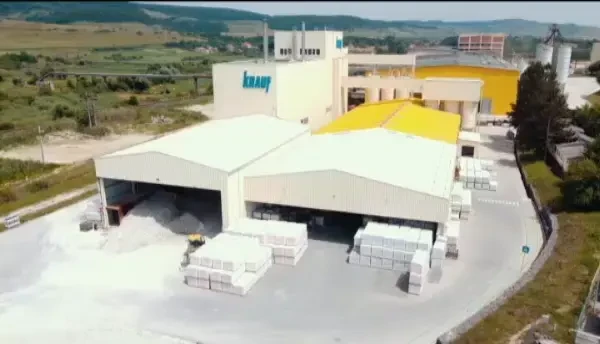 (P) Knauf începe livrarea tencuielii manuale Goldband și de la fabrica din Aghireșu, județul Cluj