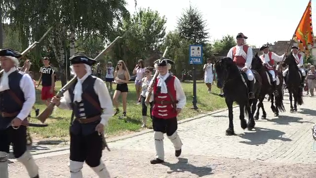 Cetatea din Alba Iulia revine la viață. Ceremonia de schimbare a gărzii a fost reluată după un an