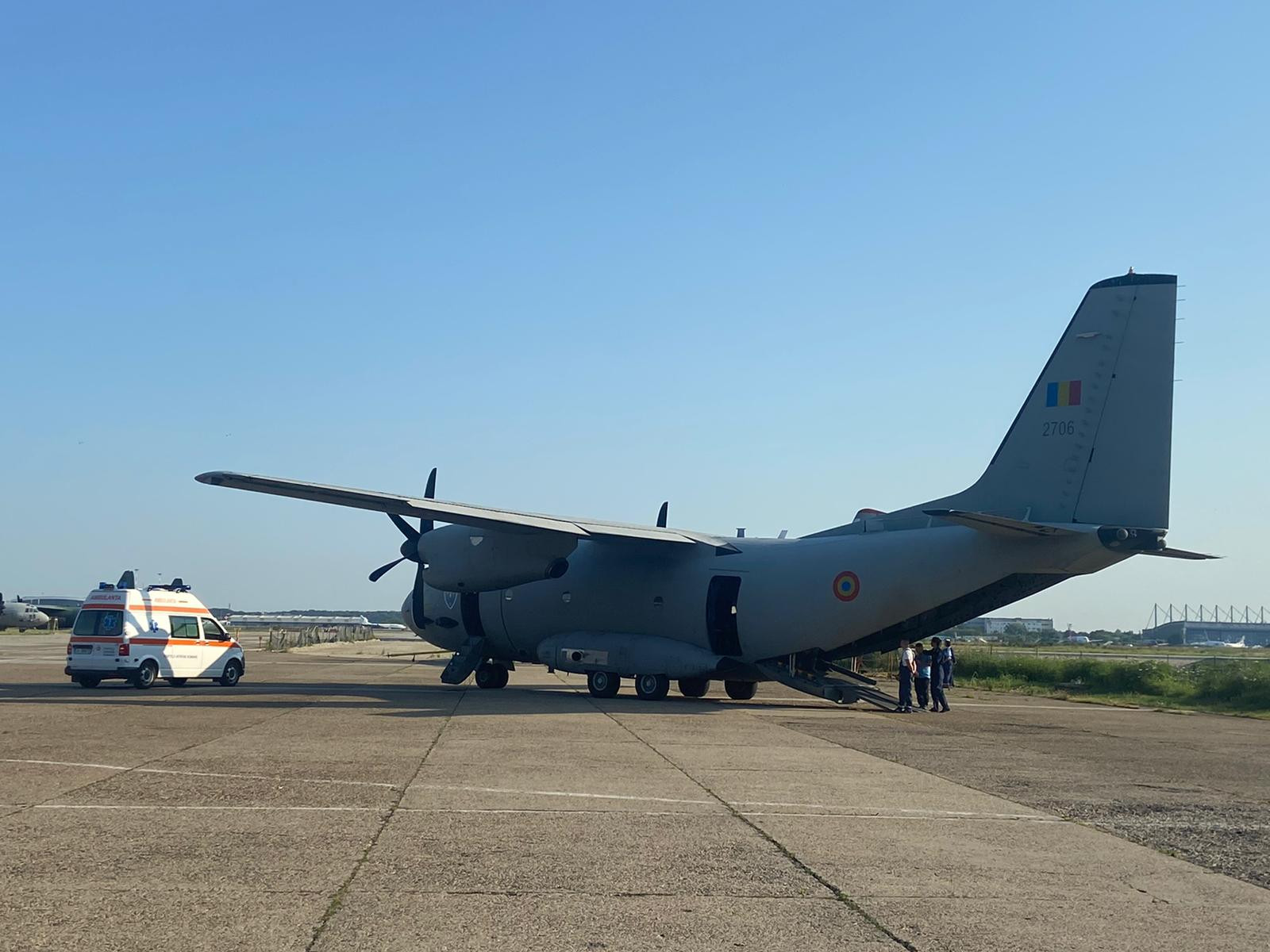 Trei dintre victimele exploziei din Popești Leordeni, transferate în Germania cu un avion militar