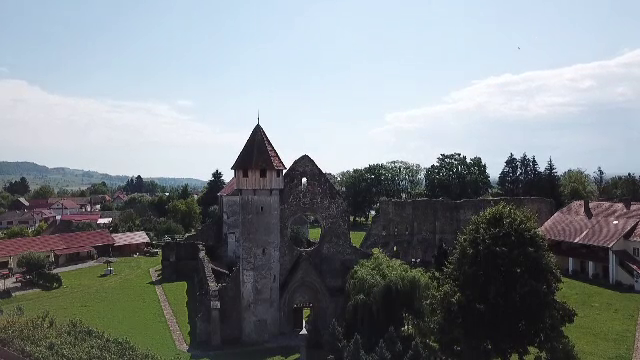 Locul de o frumuseţe aparte, încărcat cu mistere, ascuns în Țara Făgărașului. Toți vizitatorii sunt impresionați