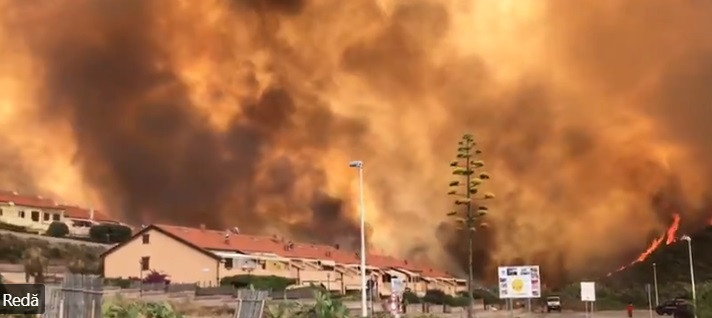 Sute de oameni au fost evacuați, după izbucnirea unui incendiu puternic de vegetație în Sardinia. VIDEO și FOTO