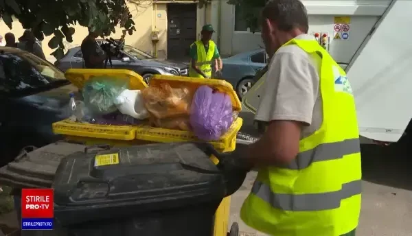 Românii care nu colectează selectiv deșeurile riscă să nu le mai fie ridicat gunoiul şi chiar să fie amendaţi