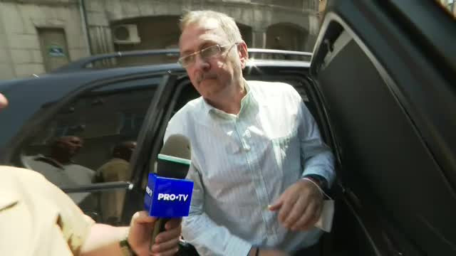 Liviu Dragnea spune că trăieşte din salariu, după prelungirea sechestrului în dosarul Tel Drum