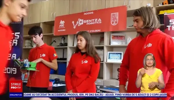 Câțiva elevi români au câștigat un premiu pentru cel mai ingenios și inovativ robot, în SUA